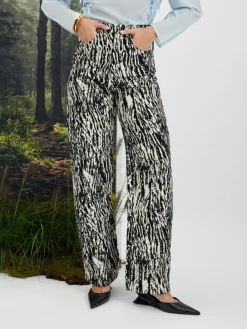Sister Jane Ghospell Giana Jacquard Trousers | Women Bottoms | Ghospell