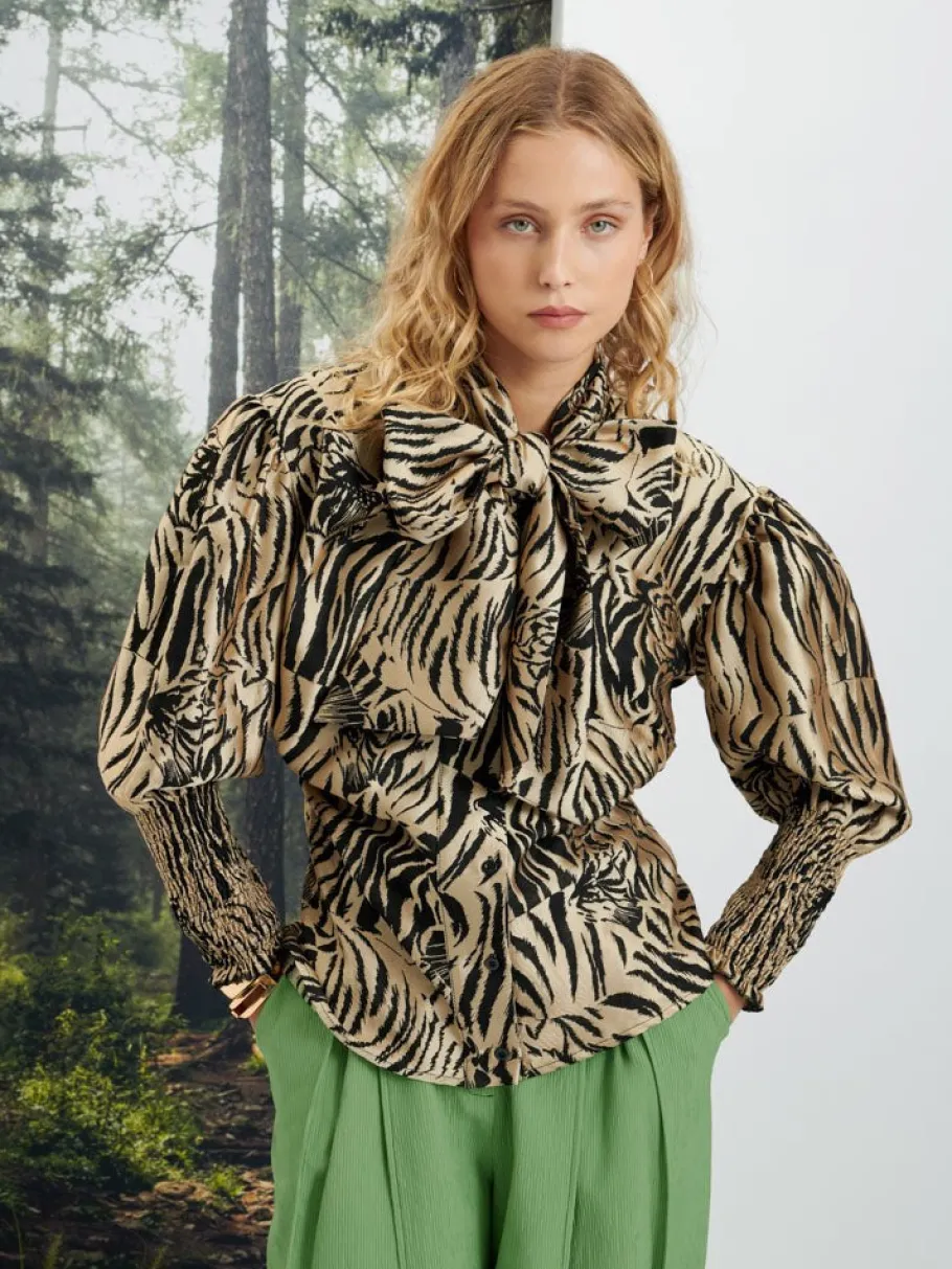 Sister Jane Ghospell Maxine Animal Bow Shirt | Women Tops | Ghospell